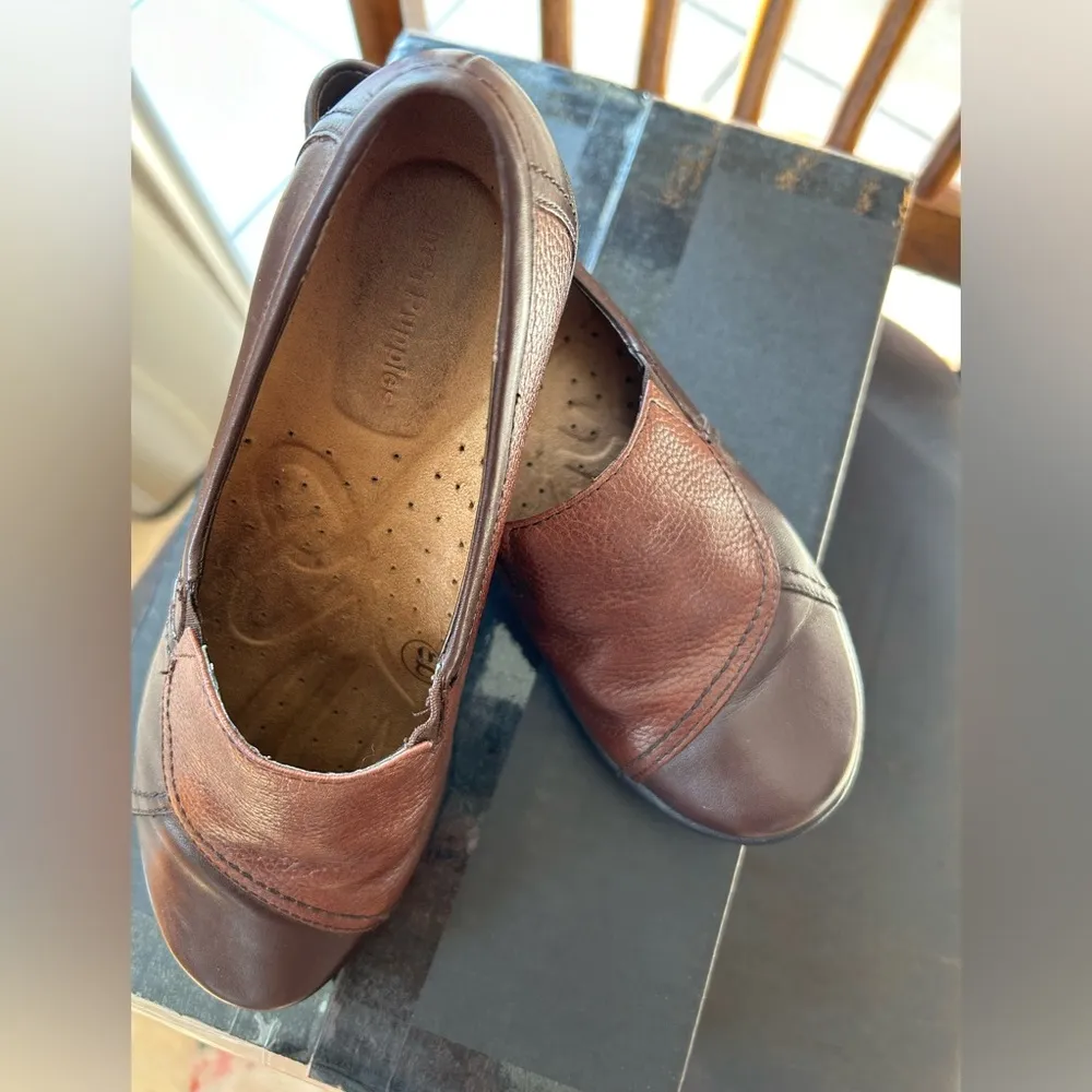Hush Puppies closed vintage shoes. Pre-loved - Image 10
