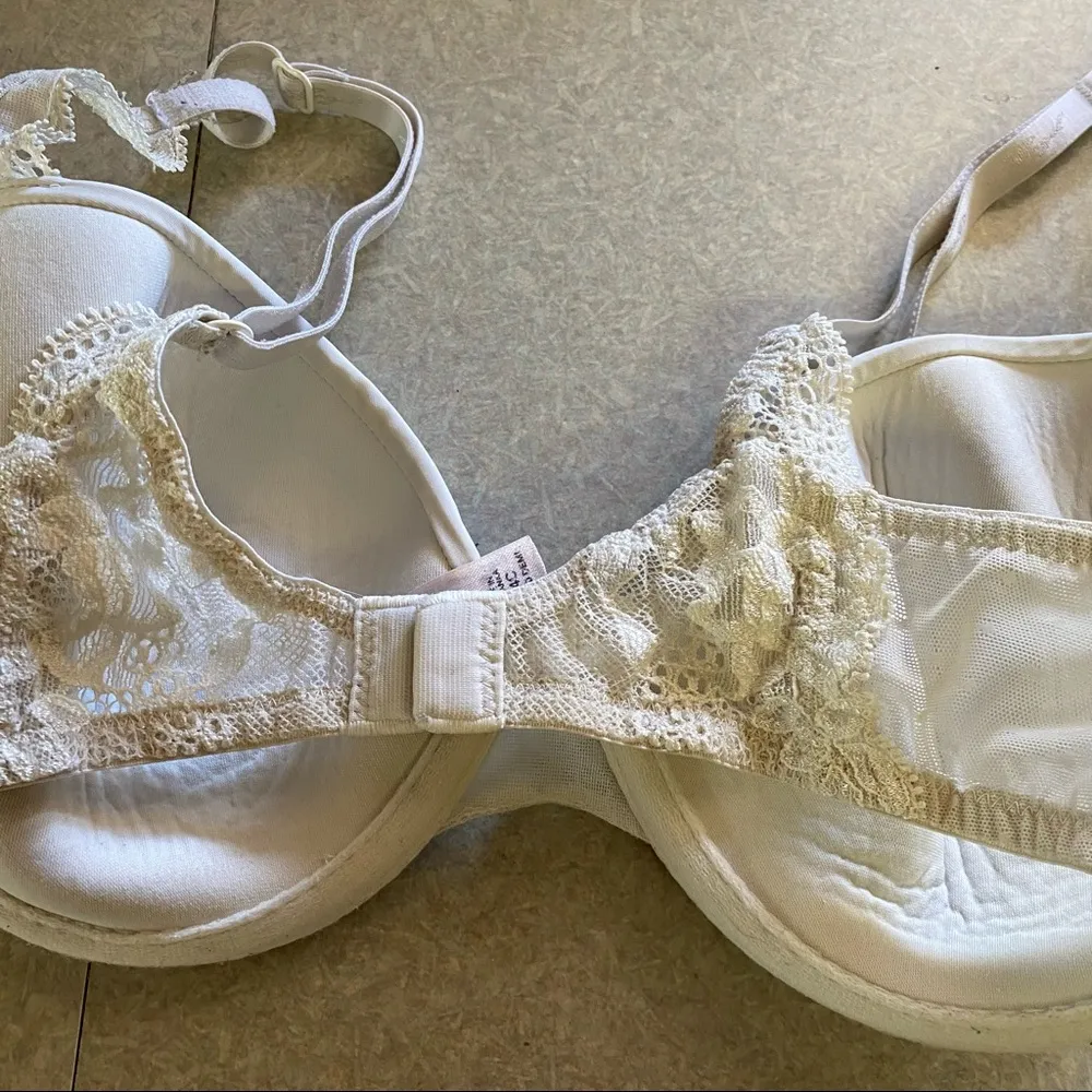Victoria’s Secret Angel Cream Lace Lined Demi Bra - Image 4