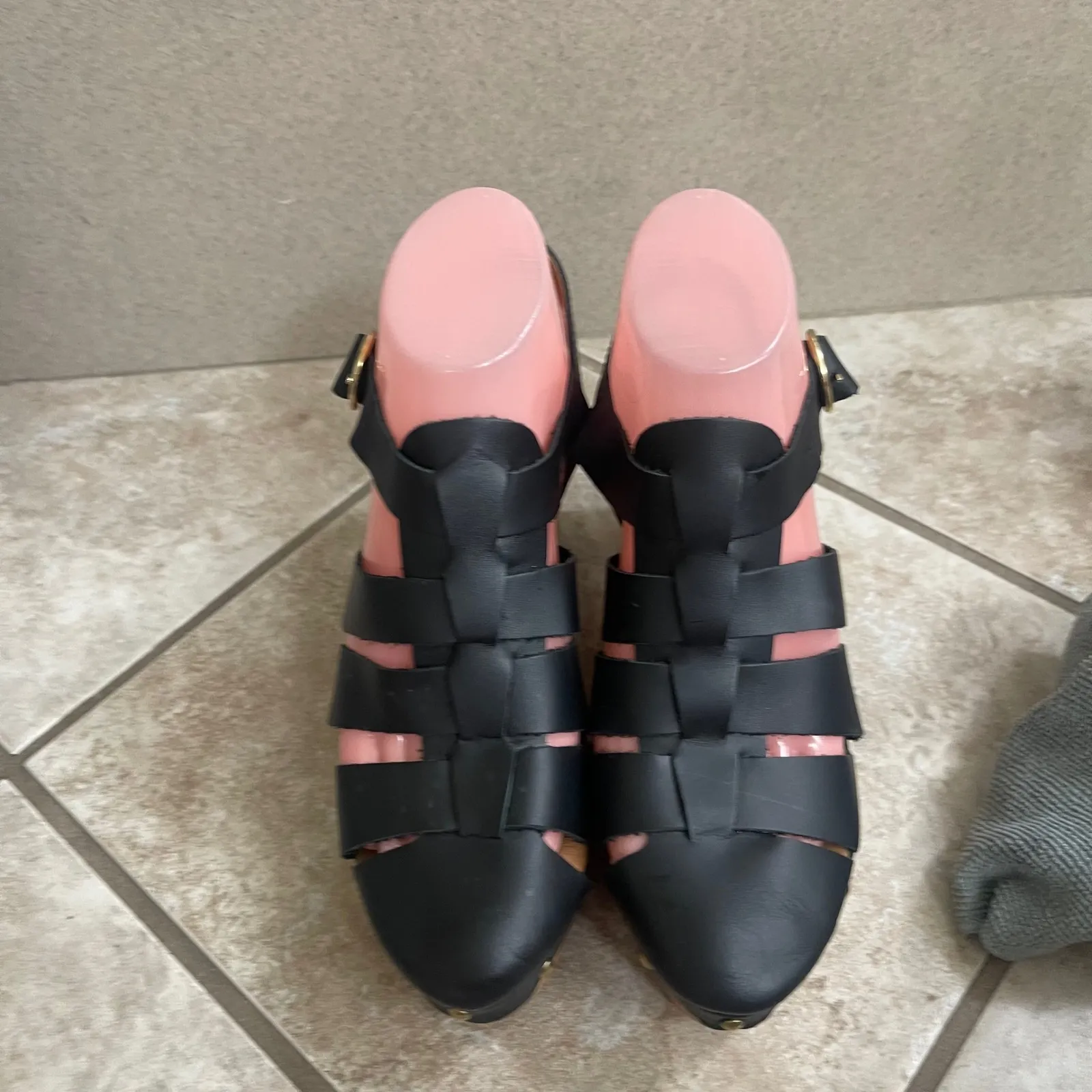 Anthropology Black Leather Clog Platform Sandals Wood Heel Sz 7 Strappy woens - Image 2