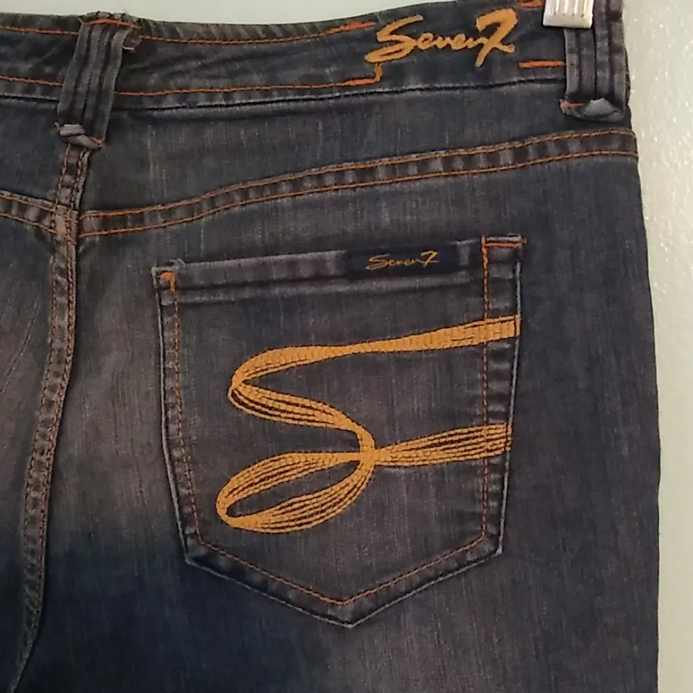 Seven7  Capri Jeans Size 10 - Image 7