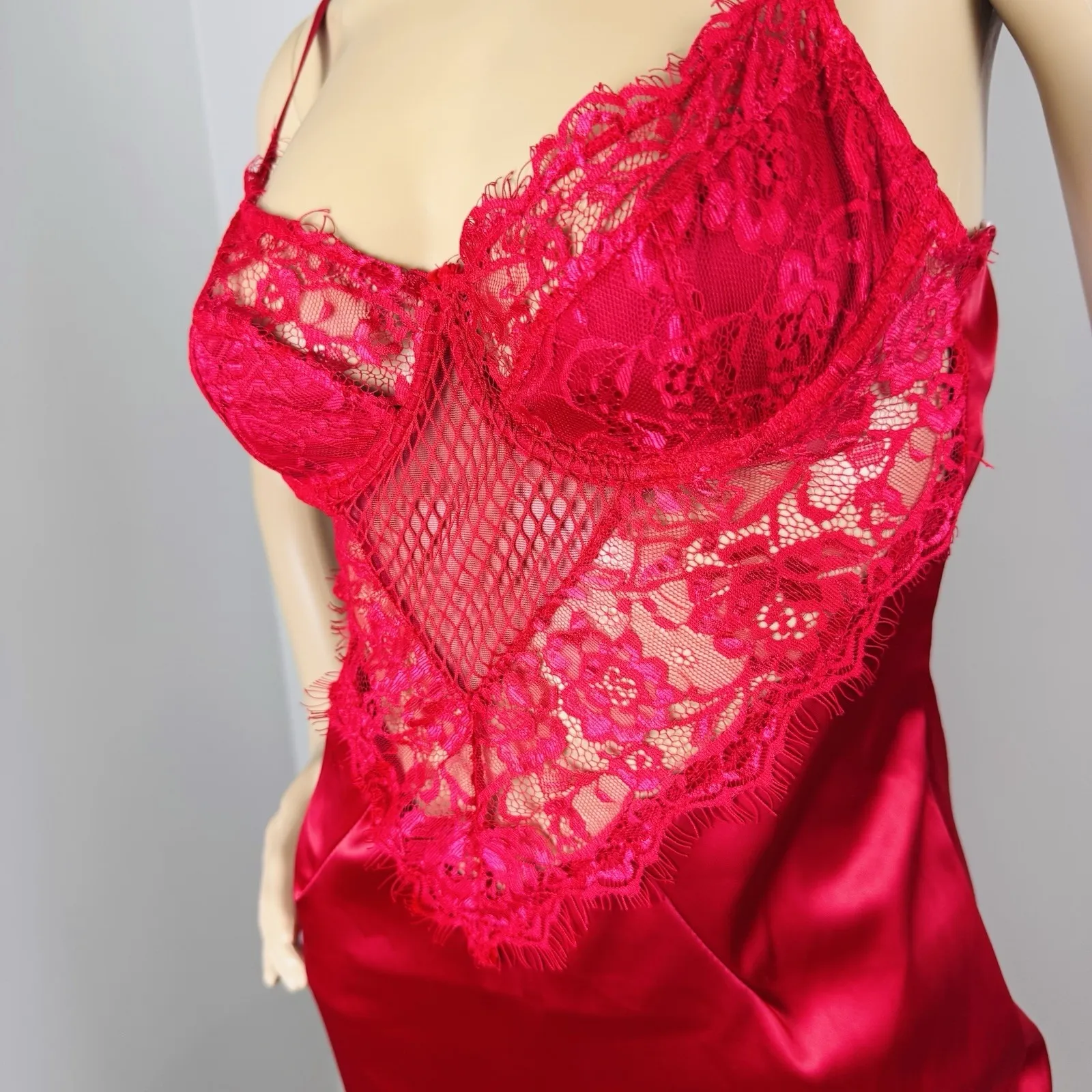 Tic Toc Lingerie Nightie Womens Medium‎ Red Lace Front Underwire Slip Dress Sexy - Image 9