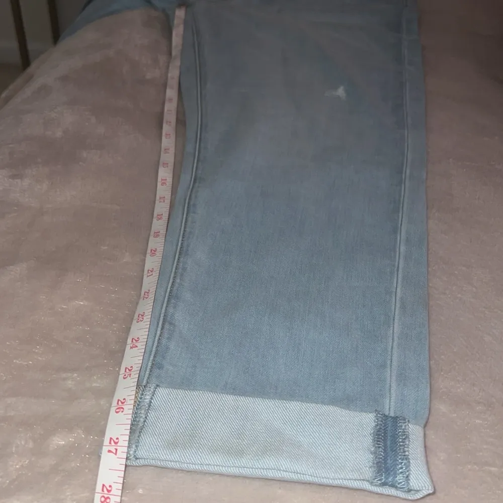 Universal Thread Women's Mid-Rise Boyfriend Jeans Light Wash4 NWT - Image 6