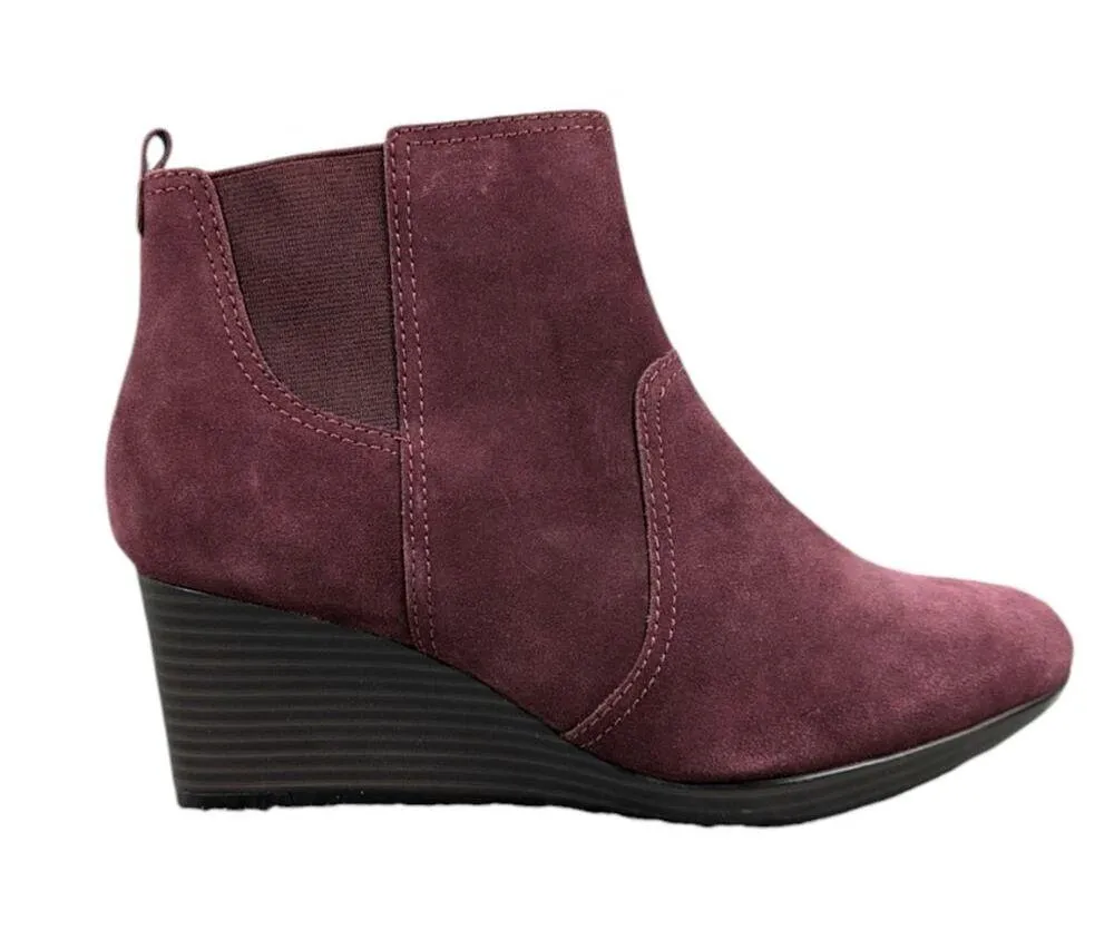 Clarks Crystal Quartz Suede Wedge Boots EUC Size 7W     S2903 - Image 3