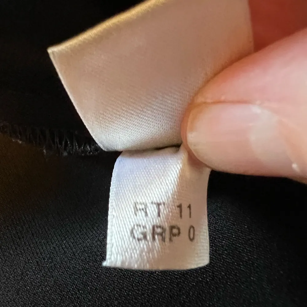 St. John Caviar Womens Black Dress Pants With Small Slits In Front Hem Size 12 - Image 8