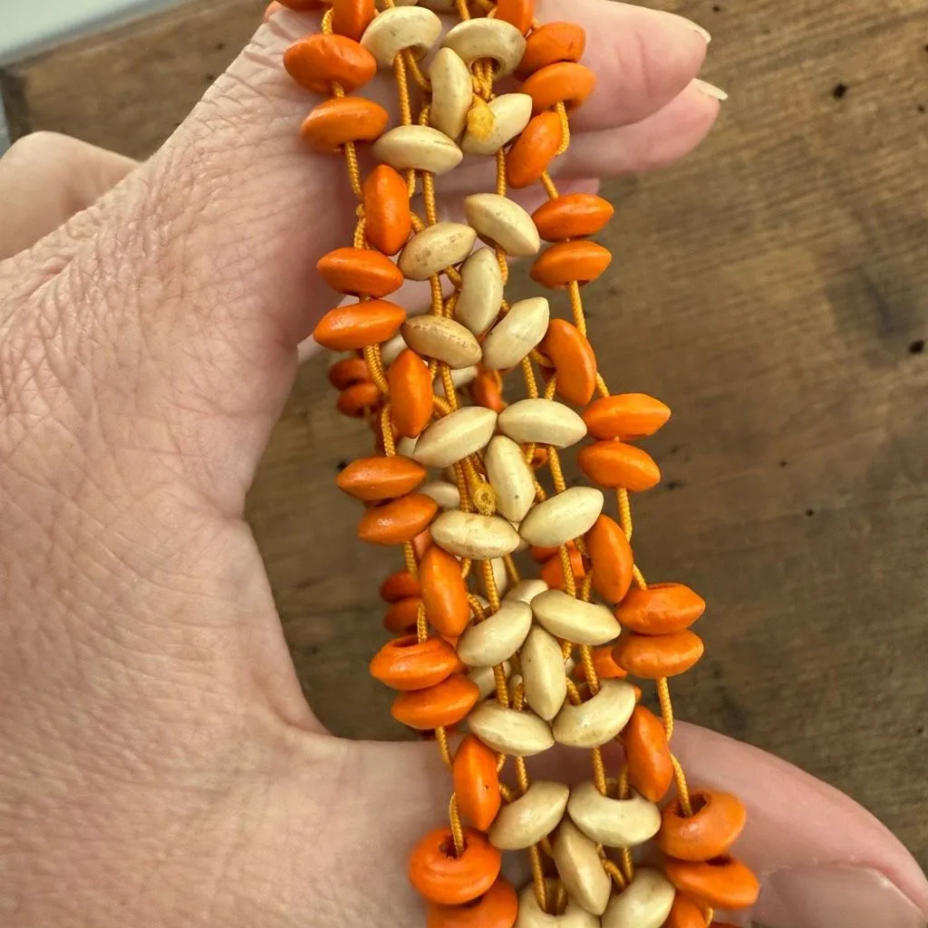 Vintage Elastic Wooden Flower Bead Bracelet Stretchy Orange Beige OSFM - Image 5