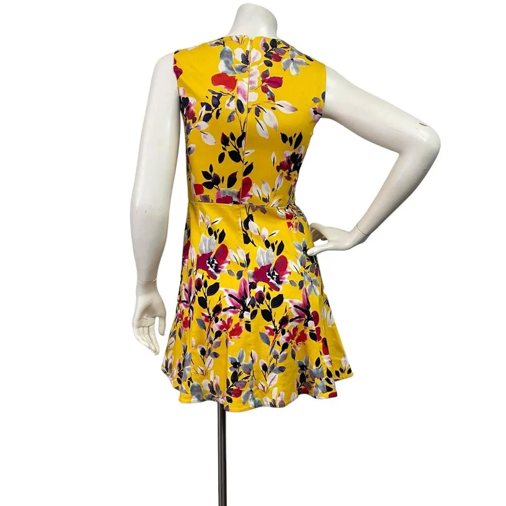 French Connection Women's Yellow Floral A Line Mini Dress Size 0 VNeck Micro - Image 4