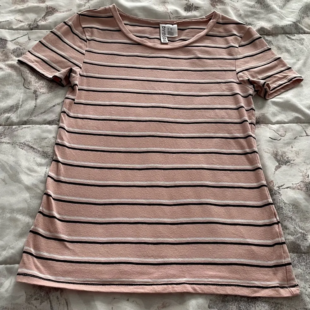 H&M striped pink black white cotton T-shirt, size XS summer basic vacation - Image 7