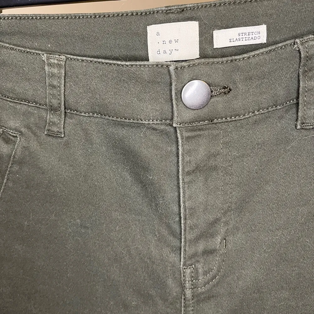 Olive Green Stretch Skinny Jeans Size 4 - Image 4