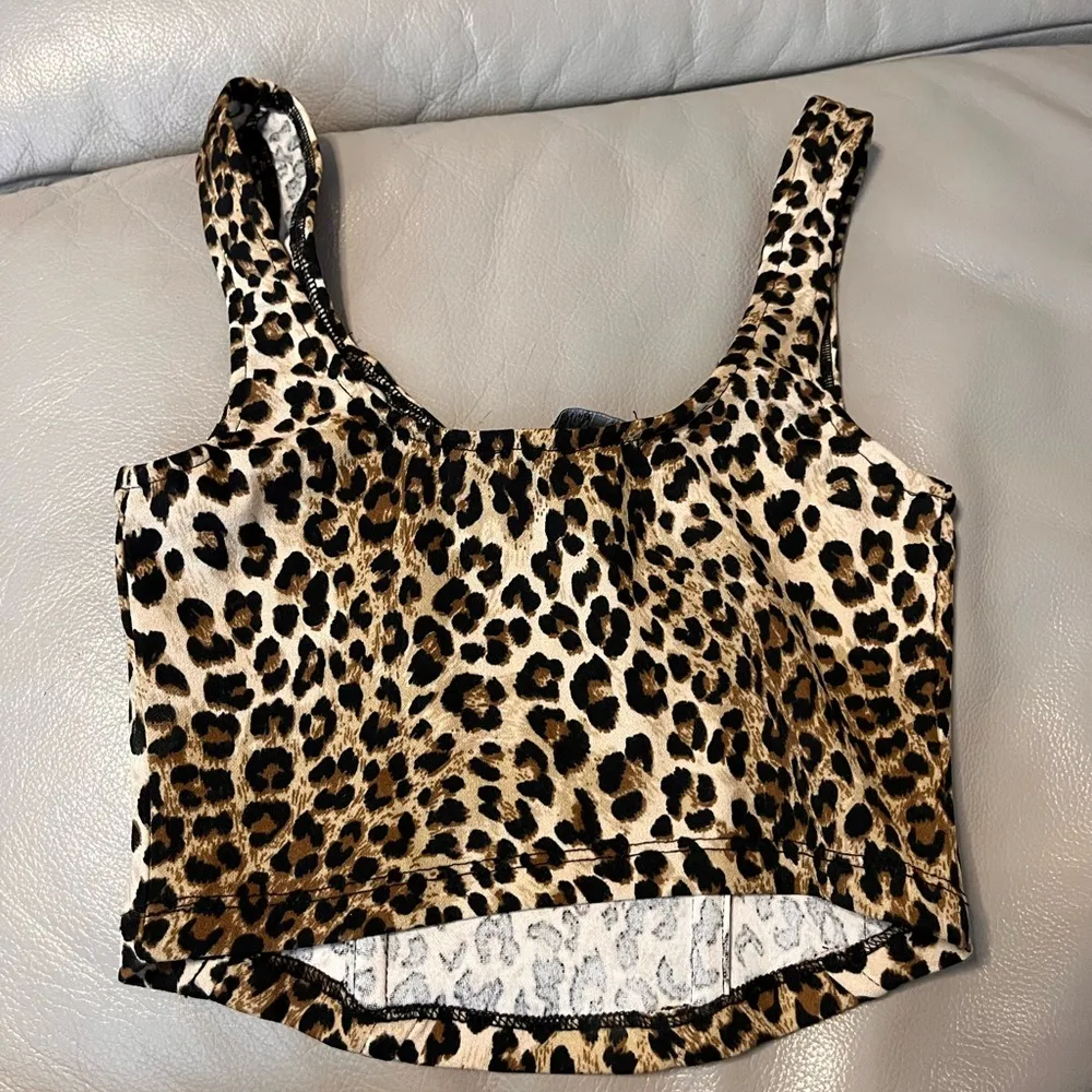 Bershka cropped corset cheetah top Xs - Image 2