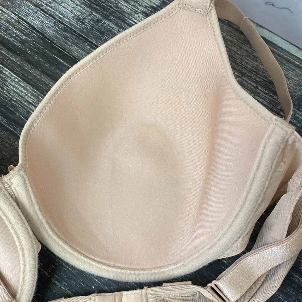 Chantelle Nude Lightly Lined Basic Invisible 3951 Underwire Bra 36D - Image 6