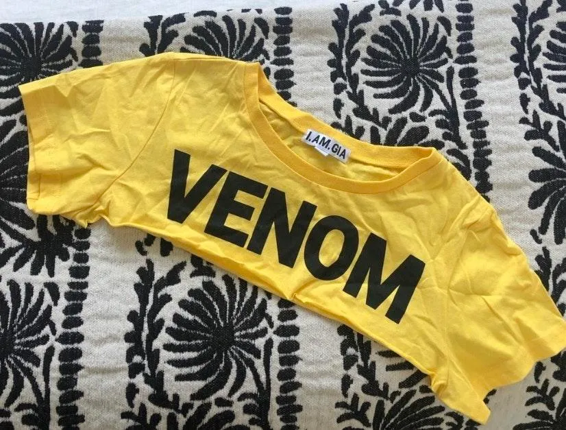 I am gia Cropped "VENOM" Top - Image 4