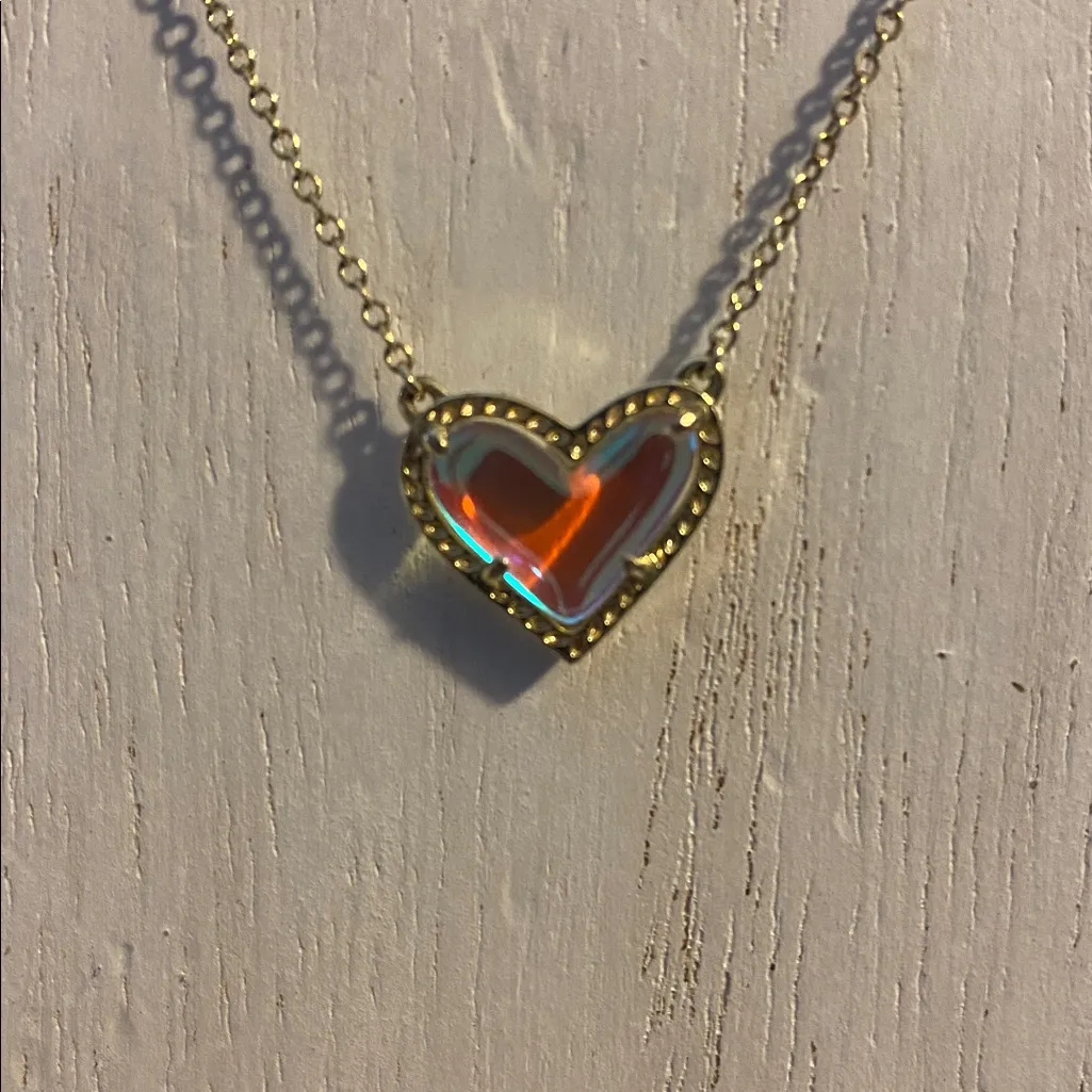 Kendra Scott iridescent Heart pendant necklace - Image 2