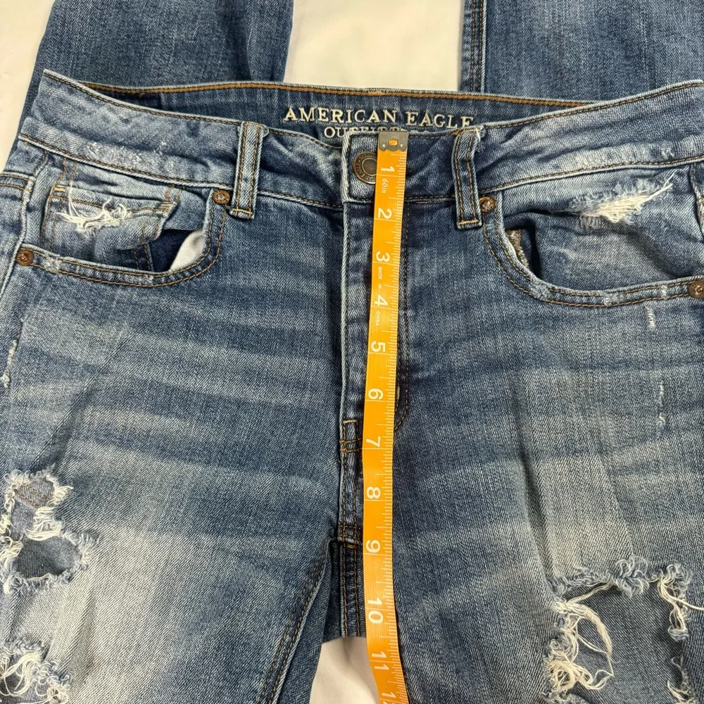 American Eagle Size 4 Tomgirl Straight Baggy Distressed Jeans Stretch Raw Hem - Image 7
