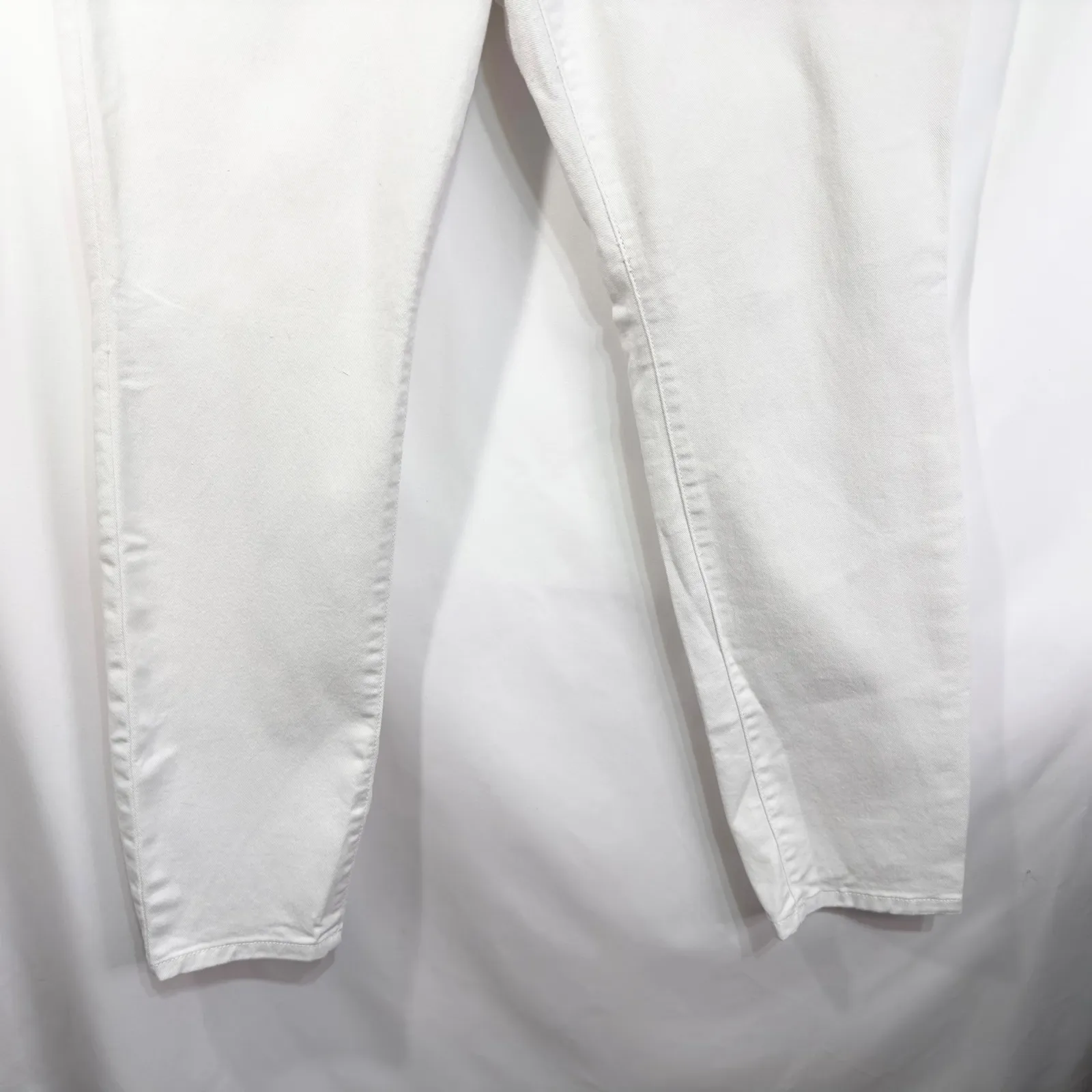 Torrid Plus Size 18 Jeans Denim‎ White Embroidered Pocket Skinny Mid Rise 937 - Image 4