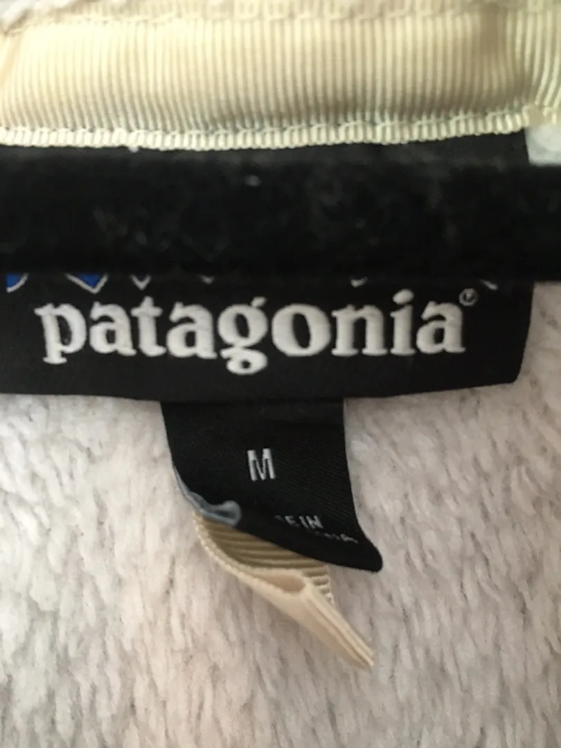 Patagonia Pull Over - Image 2