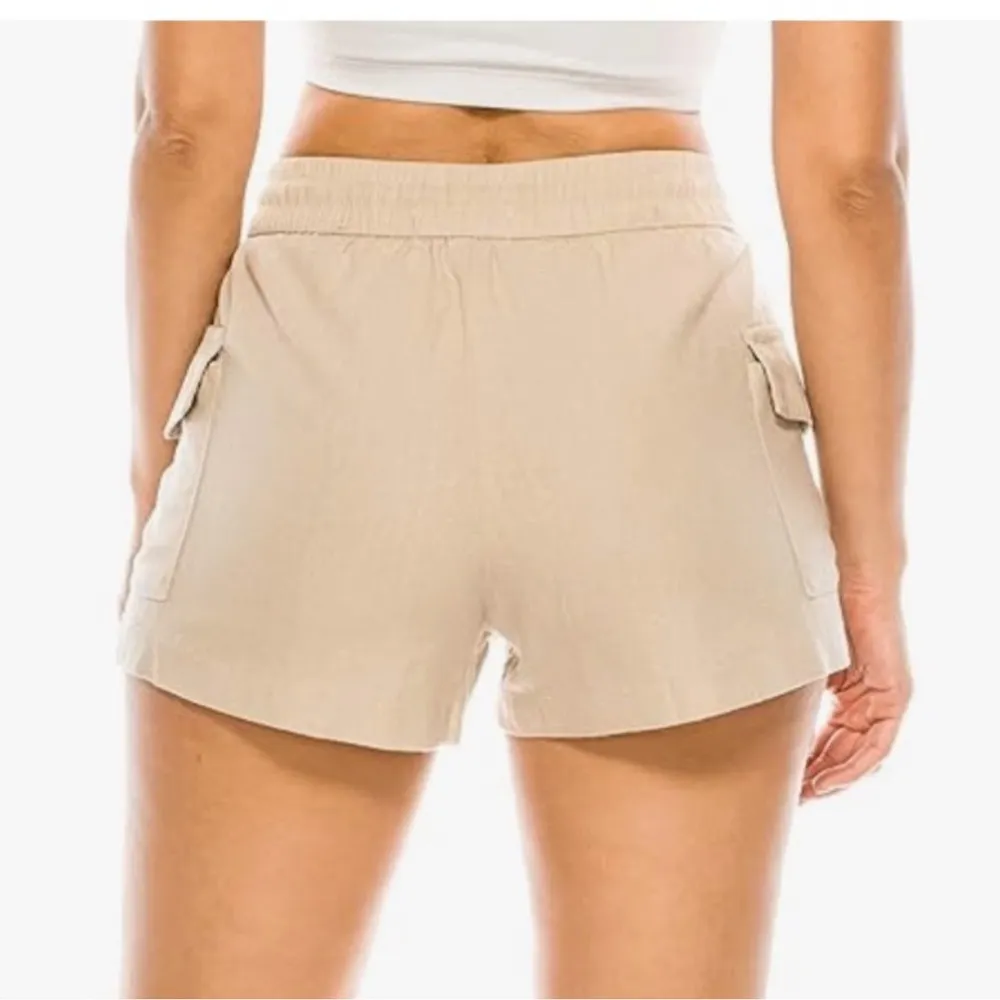 Cali 1850 Tan Cargo Shorts with Elastic Waistband and Drawstring size medium. - Image 2