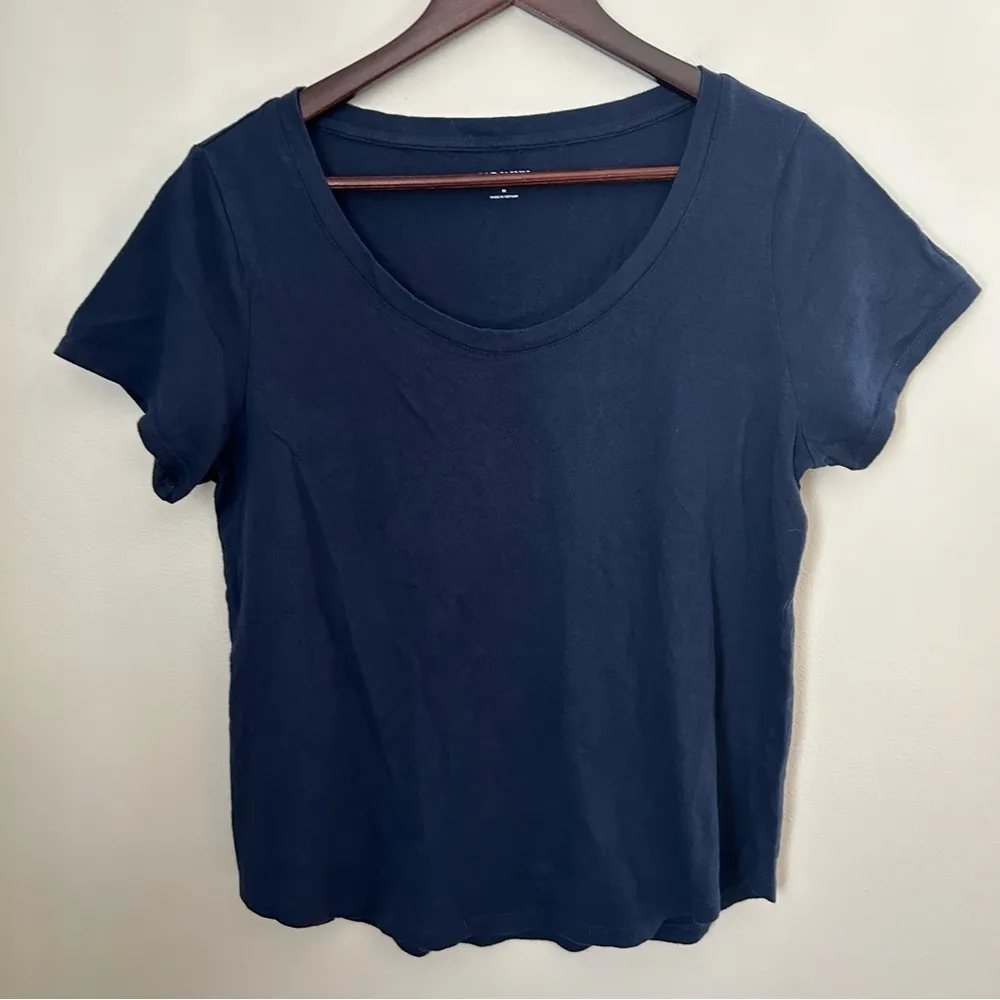 Old Navy Tee Shirt Navy Blue Everywear Short Sleeve Crewneck Neutral Casual - Image 8