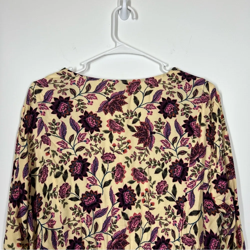 Torrid Floral Blouse Size 1 - Image 4