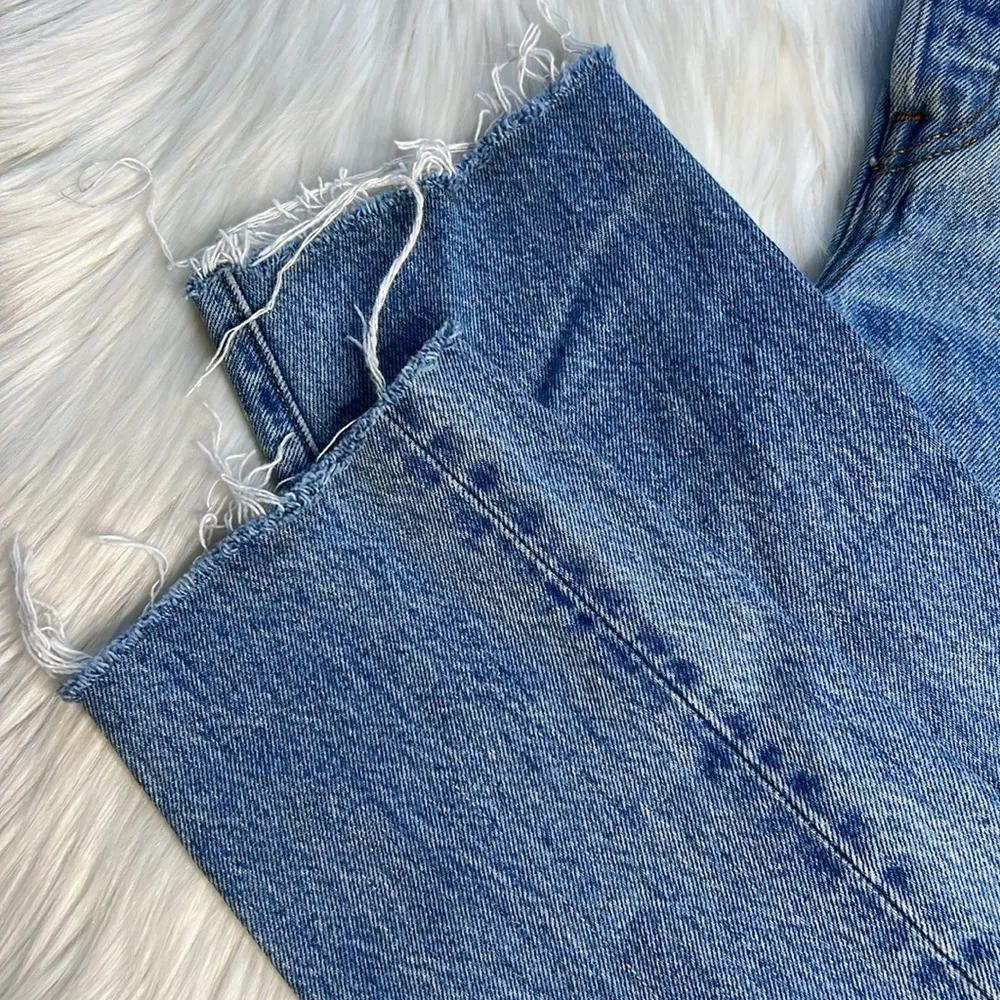 Levi’s High Rise Wedgie Icon Fit Jeans in Authentically Yours - Image 5