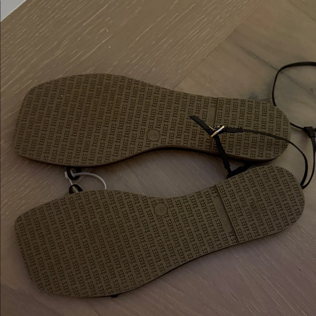 NWT TKEES Black Square Toe Twiggy sandals - Image 6
