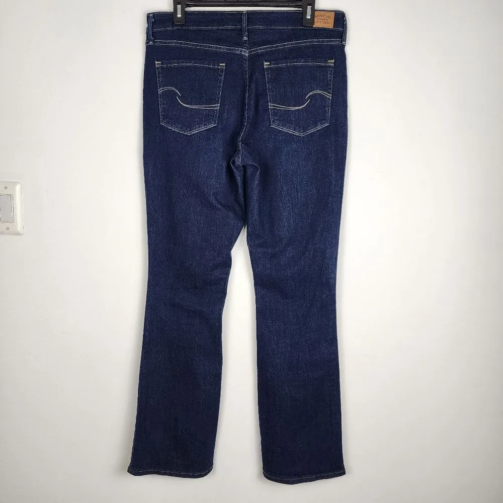 Signature by Levi Strauss Women's Mid Rise Bootcut Jeans Size 12 - Image 4
