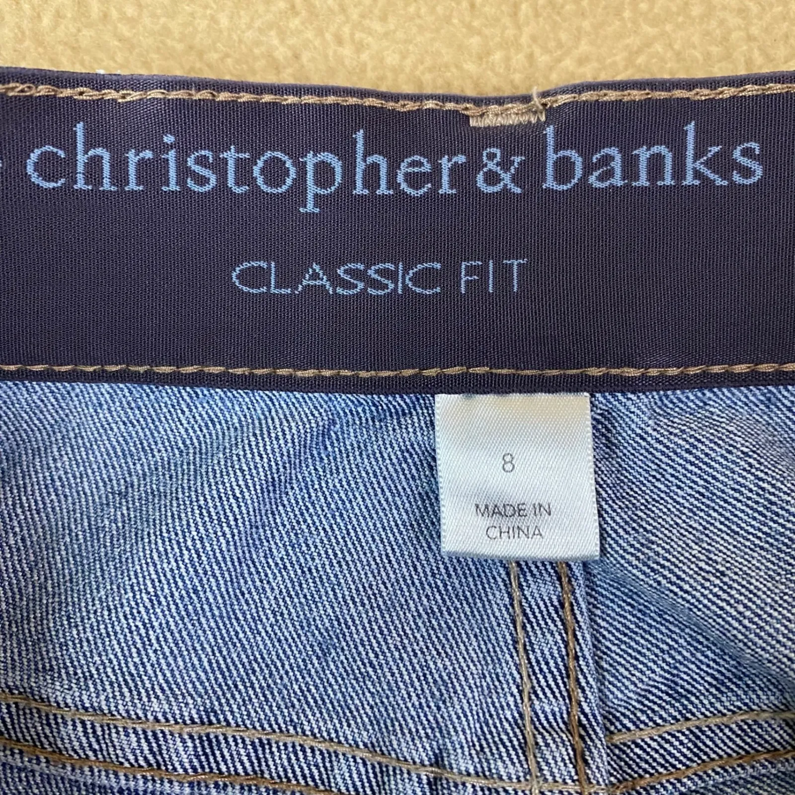 Christoper & Banks Women's Classic Fit Blue Denim Capri Jeans Comfort Size 8 EUC - Image 7