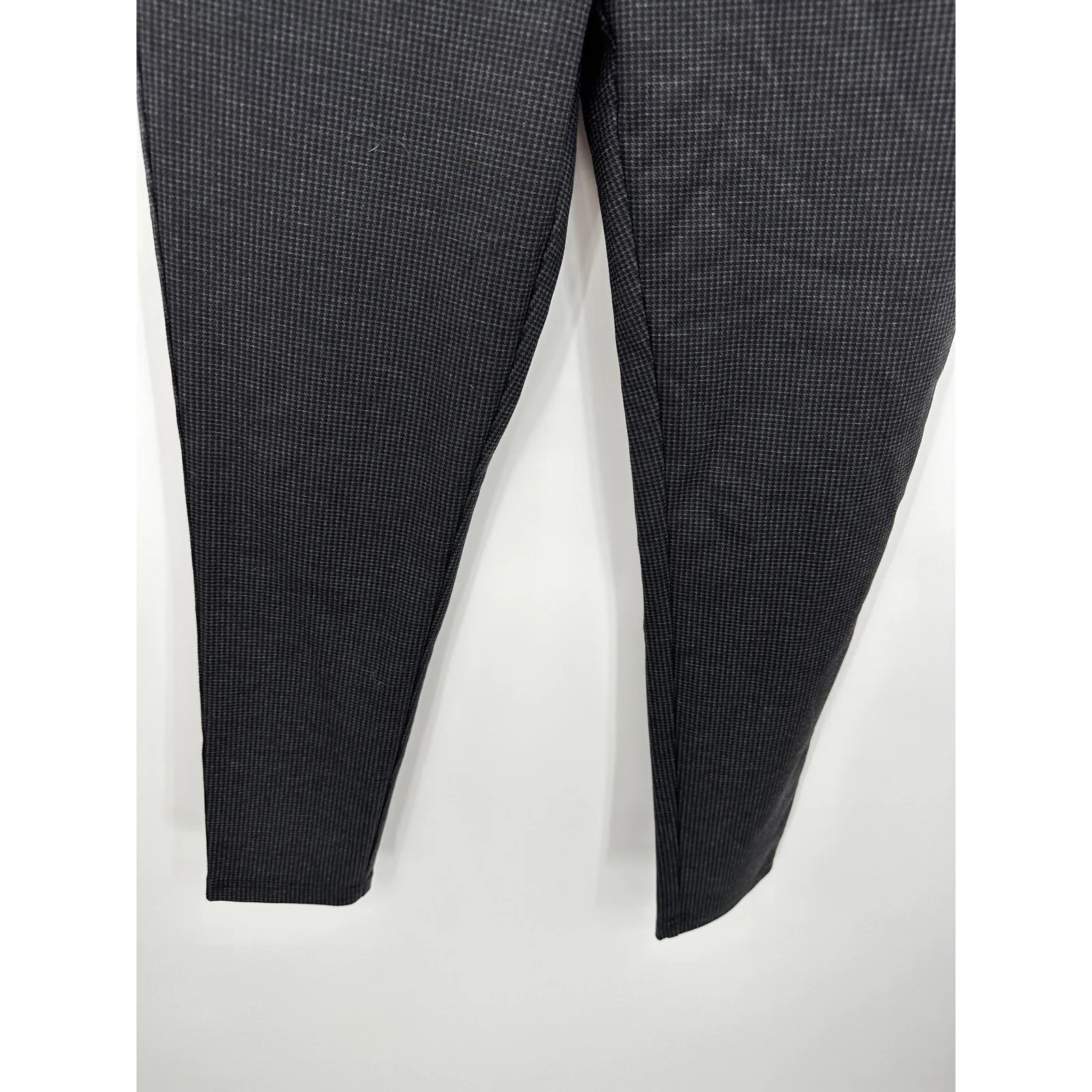Mario Serrani Black Grey Houndstooth Print Pants Women's Size Medium M - Image 3