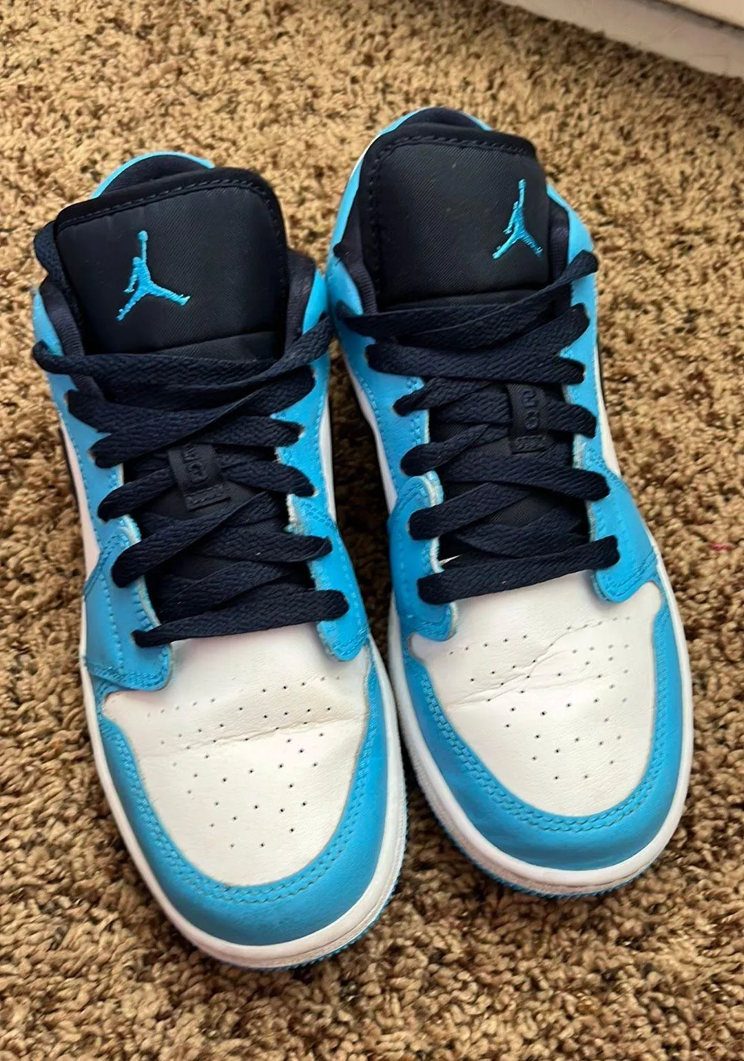 Air Jordans 1 Low UNC - Image 5