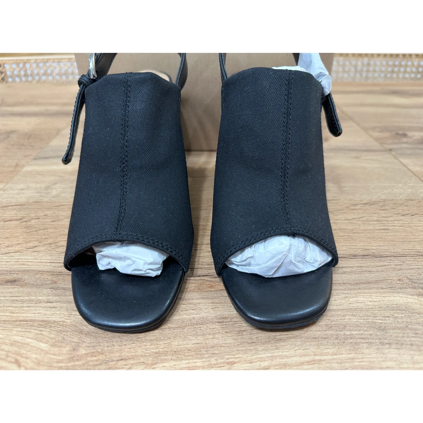 NYDJ Lyssa Block Heel Sandals Indigo Blue List Denim Size 6.5 NWOB Memory Foam - Image 7