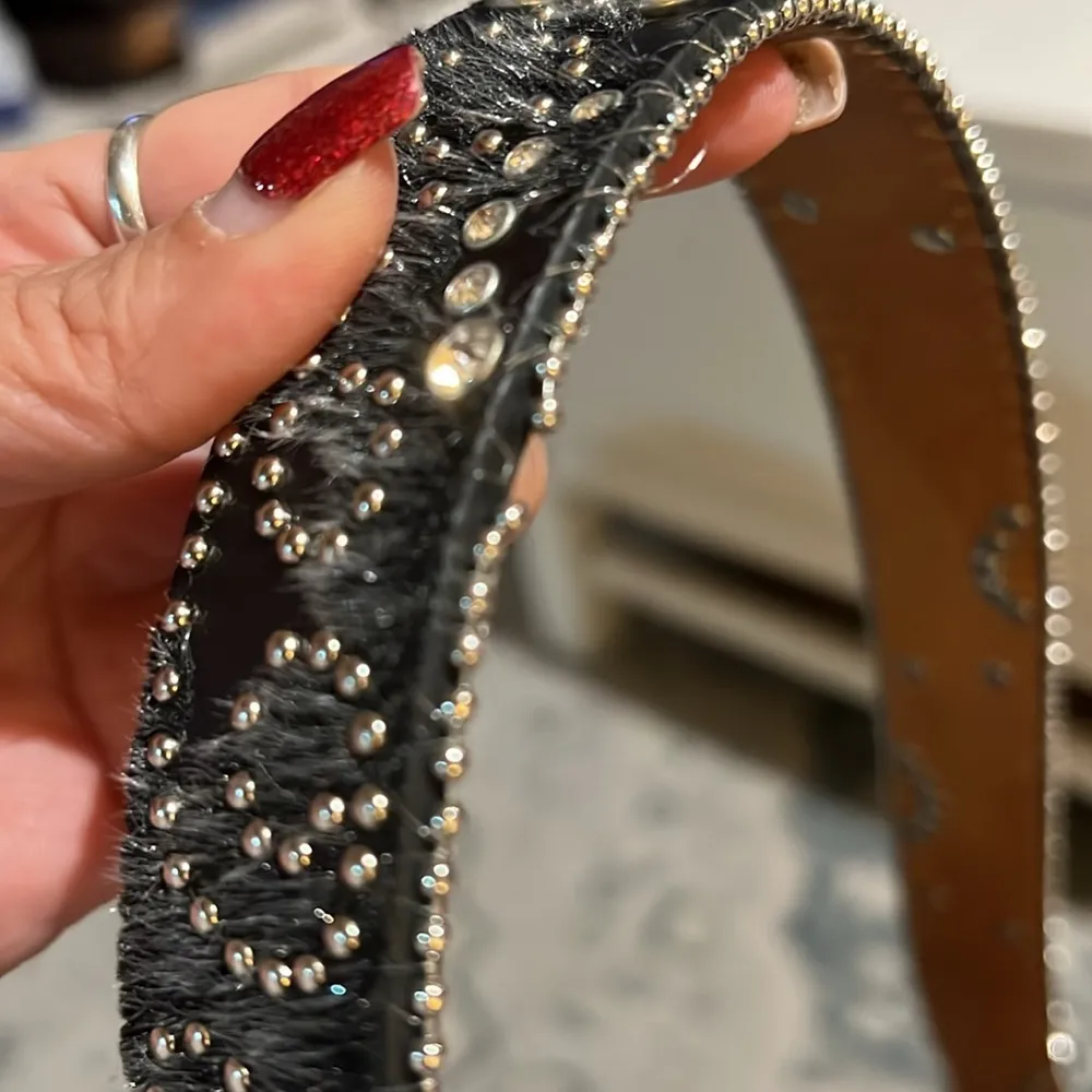 Leather Women's Belt Hair Swirl Black silver Studs Rhinestones Nocona Sz large - Image 9