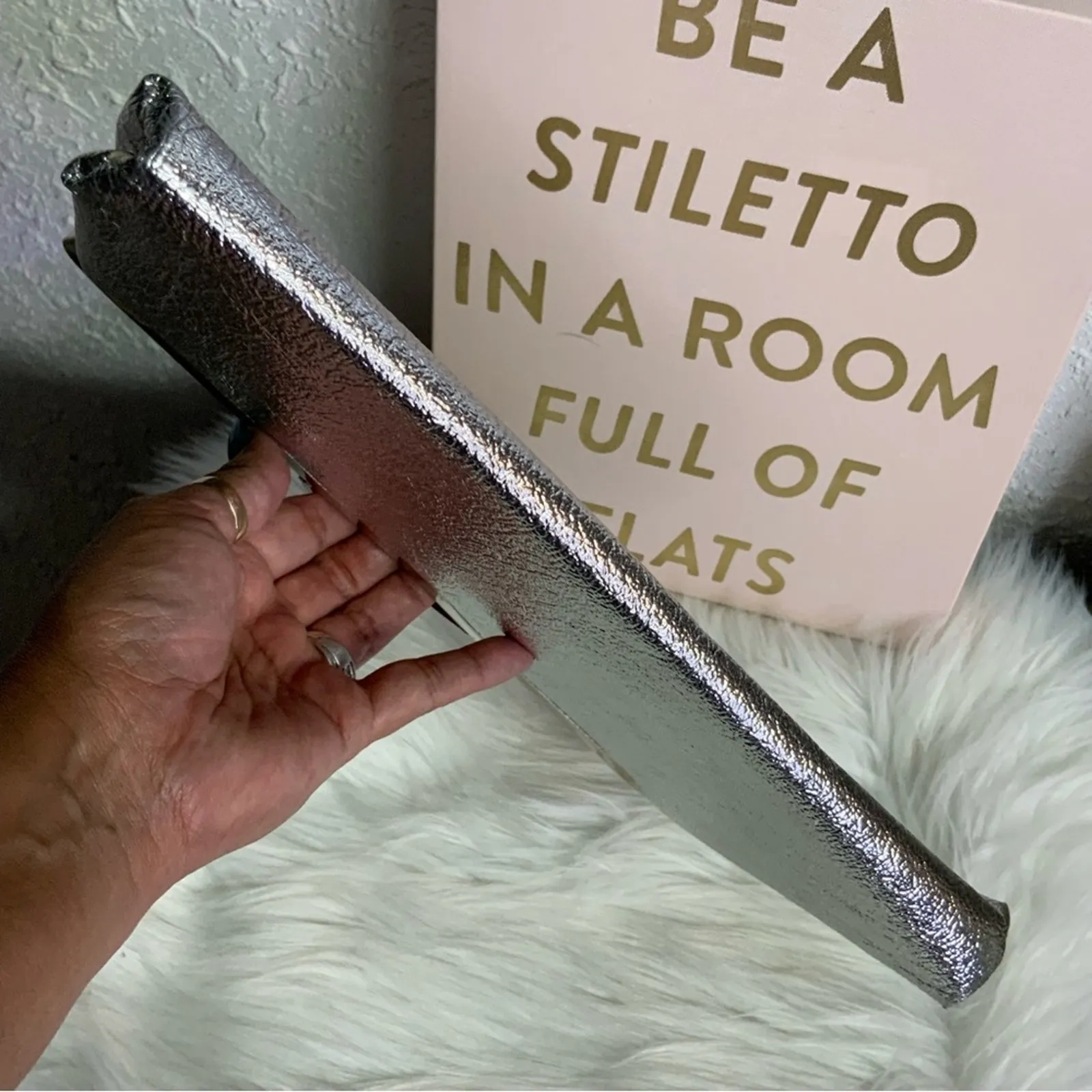 1192. Silver Clutch with Metal Kiss Lock - Image 7