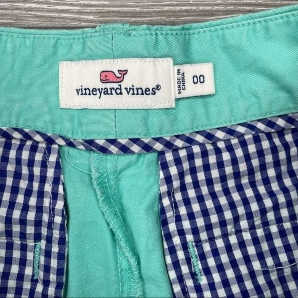 Vineyard vines embroidered whale dayboat shorts size 00 - Image 4