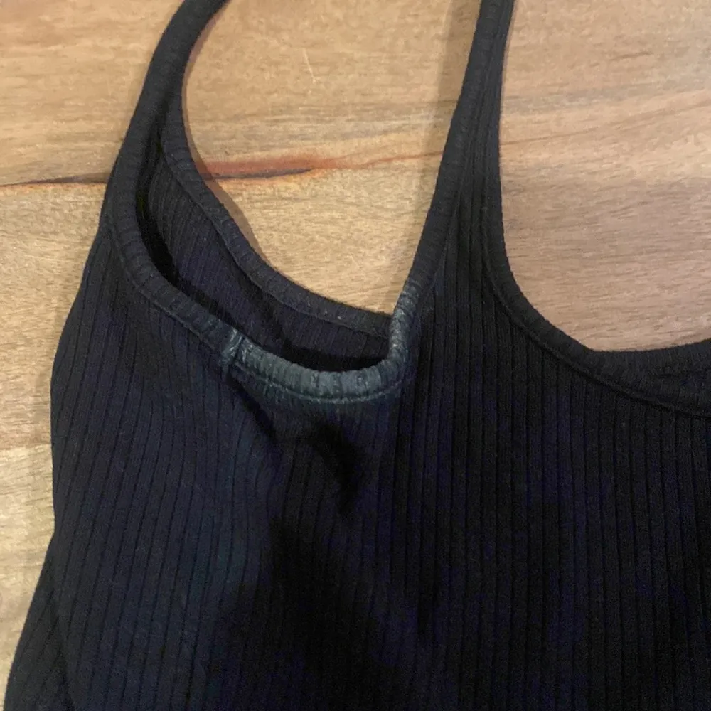 WSLY Black Fitted Crop Tank Top Size M - Image 3