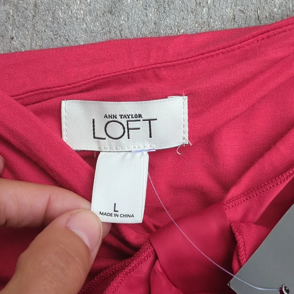 NWT Loft Bow Front Sleeveless Top with Ribbon Detail - Image 10