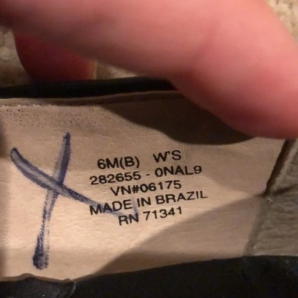 L.L. Bean Red Black Houndstooth Checkered Women Slip On Loafers Size 6M(B) - Image 6