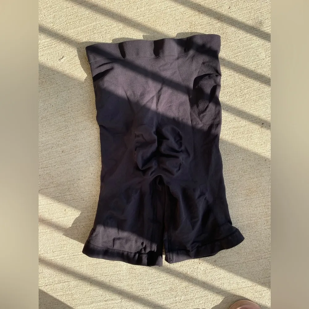 SKIMS By Kim Kardashian Seamless Sculpting High Waist Shorts, Size 2X/3X - Image 4