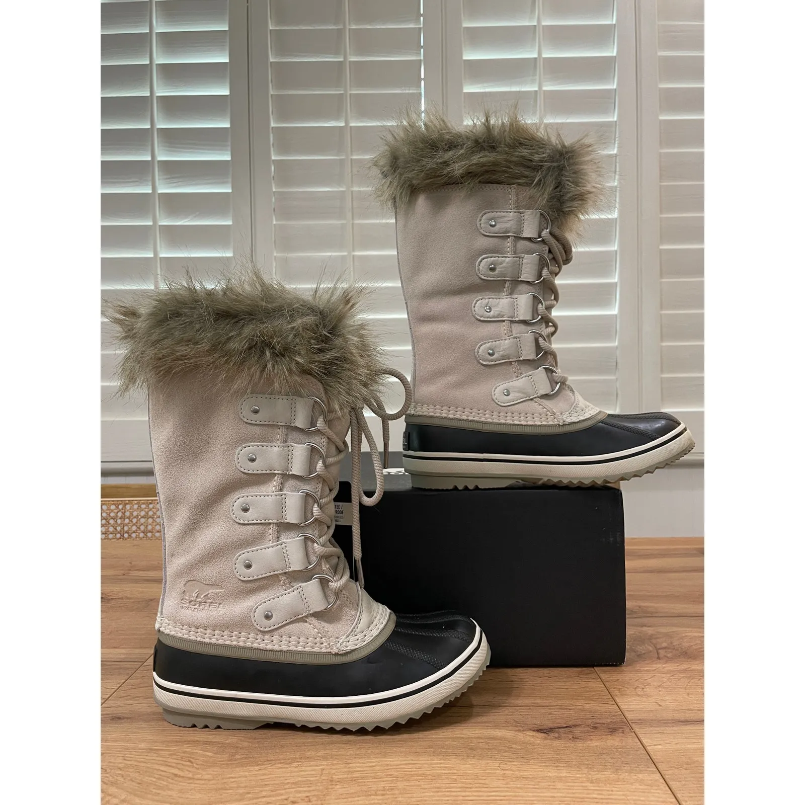 Sorel Joan of Arctic Women's Waterproof Winter Boots Fawn Suede Size 5.5 NIB - Image 2