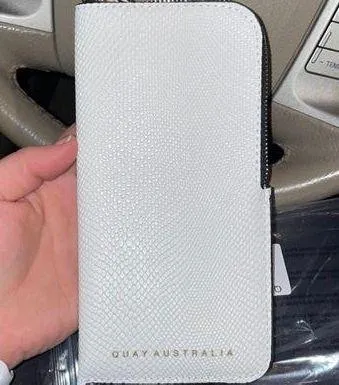 Quay Australia Sunglasses - Image 4