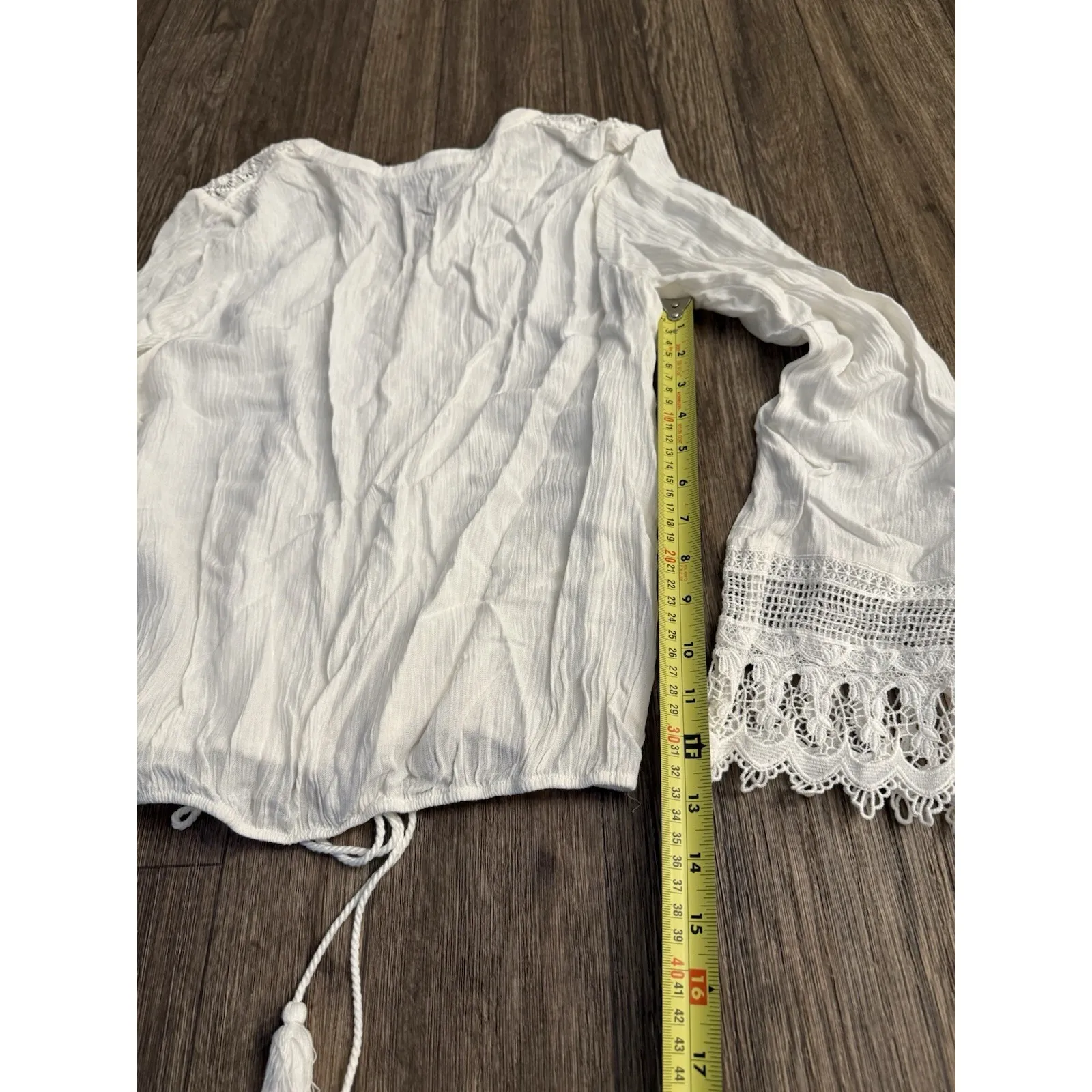 Lulus Bali Daydream‎ White Lace Boho Peasant Prairie Long Sleeve Tie Hem Top SM - Image 9