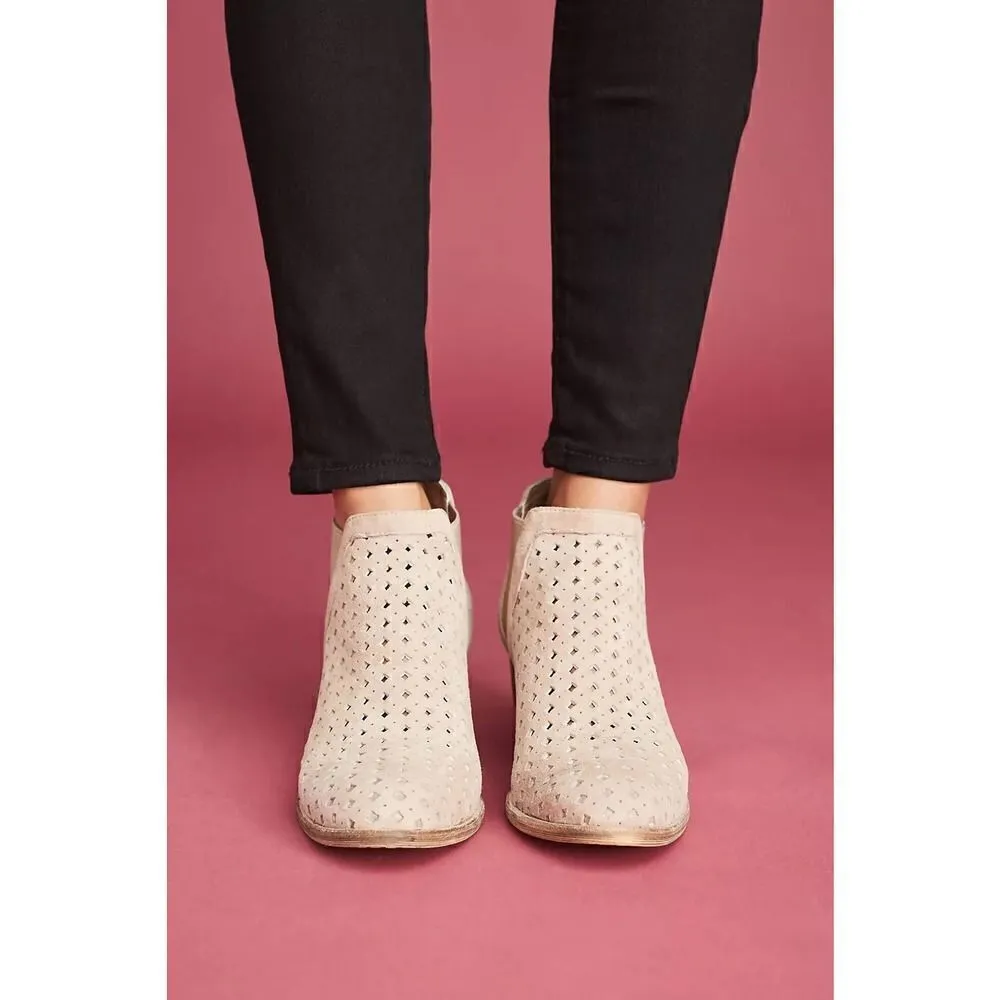 ANTHROPOLOGIE SILENT D SUEDE BOOTIES SIZE 9.5 - Image 3