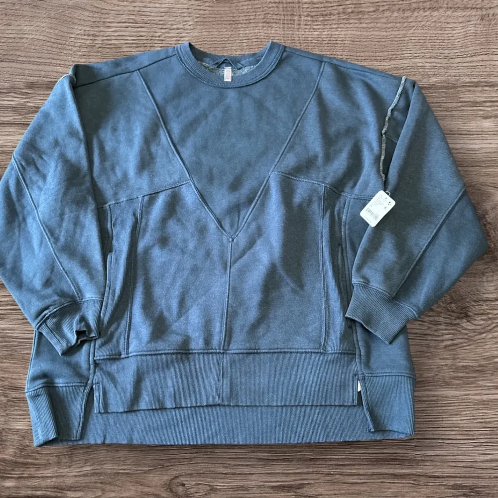 #35 NWT Free People Making It Pullover in Midnight Navy - Image 6