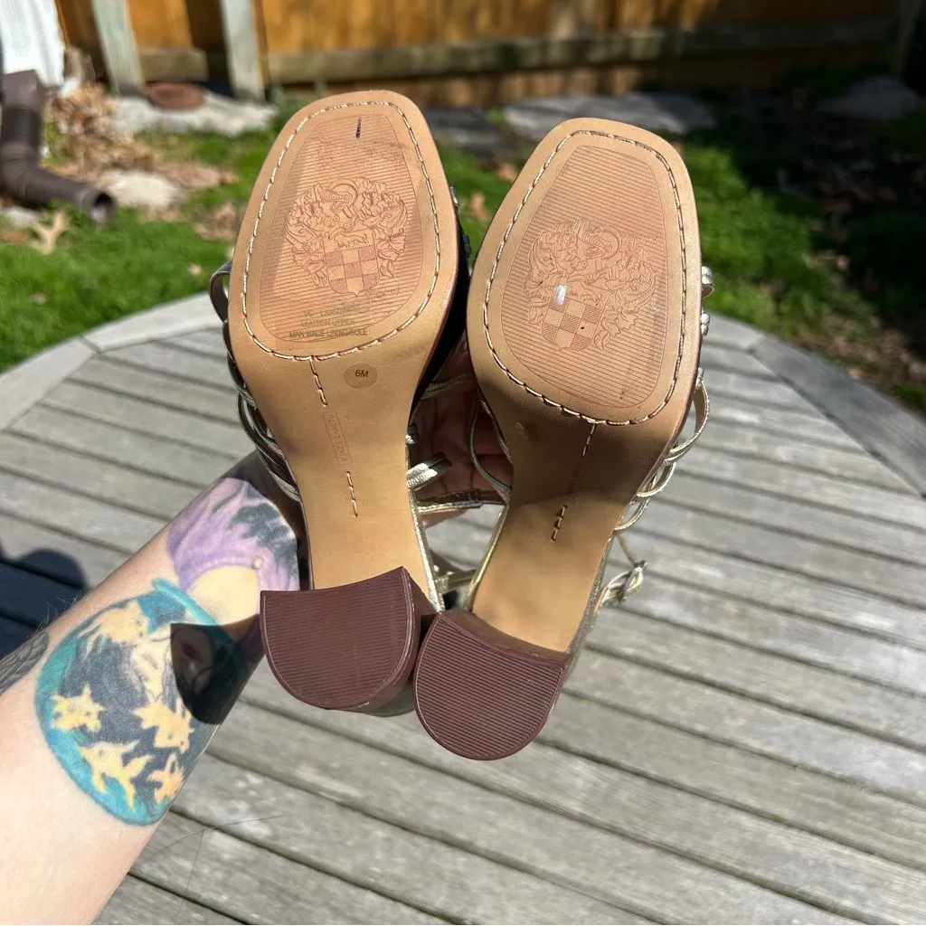 NWOT Vince Camuto Larriss Gold Brown Size 6 Strappy Platform Heel Sandals Womens - Image 10