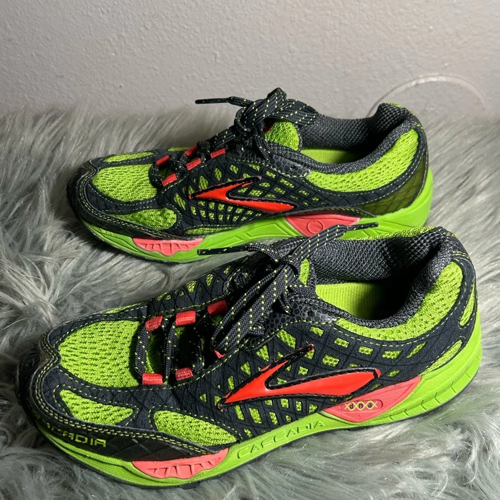 Brooks Cascadia 7 Trail Running Green/Orange Green and Black Sneakers Size 7 - Image 2