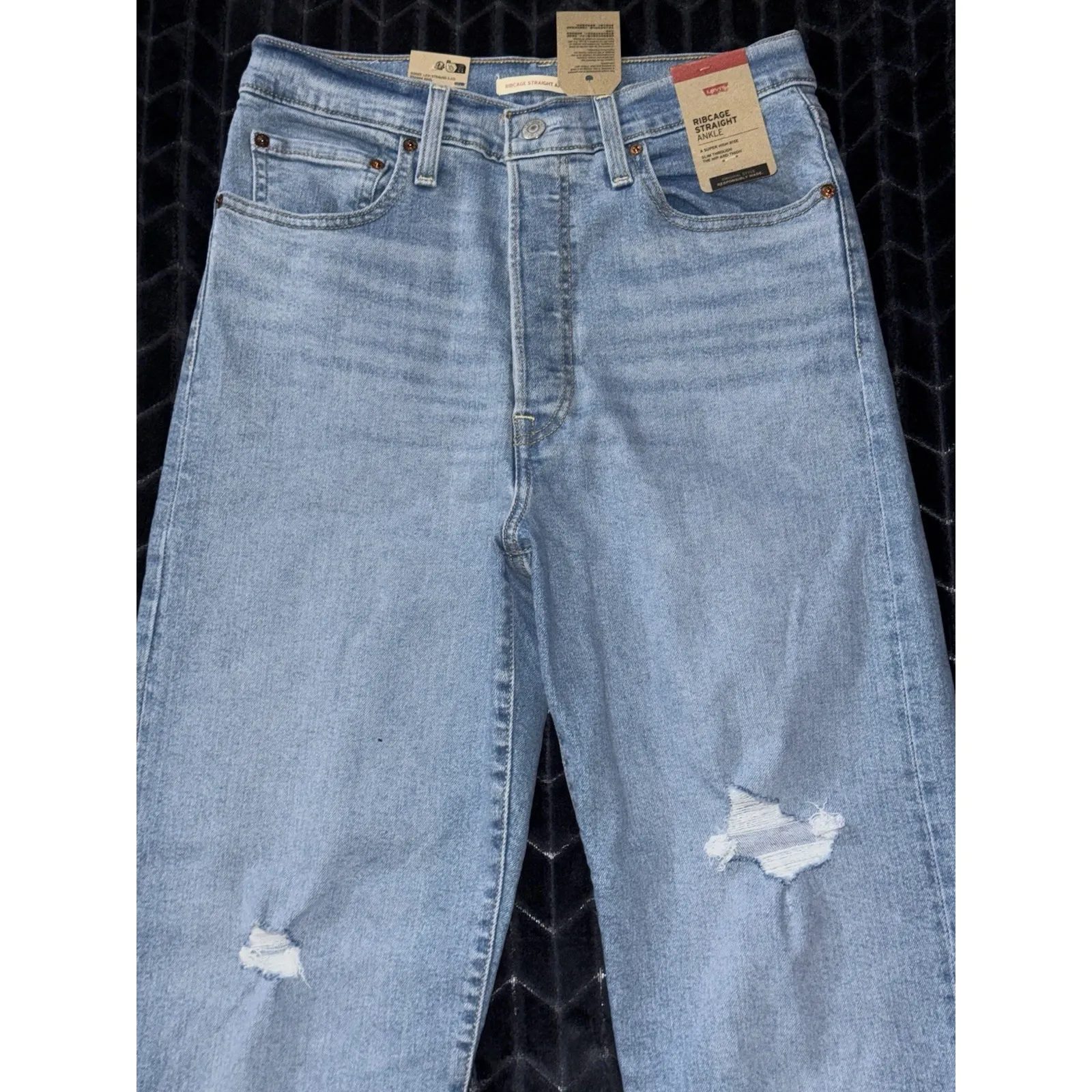 Levi's Womens RIBCAGE STRAIGHT ANKLE Blue Denim Distressed Size 30 NWT - Image 2