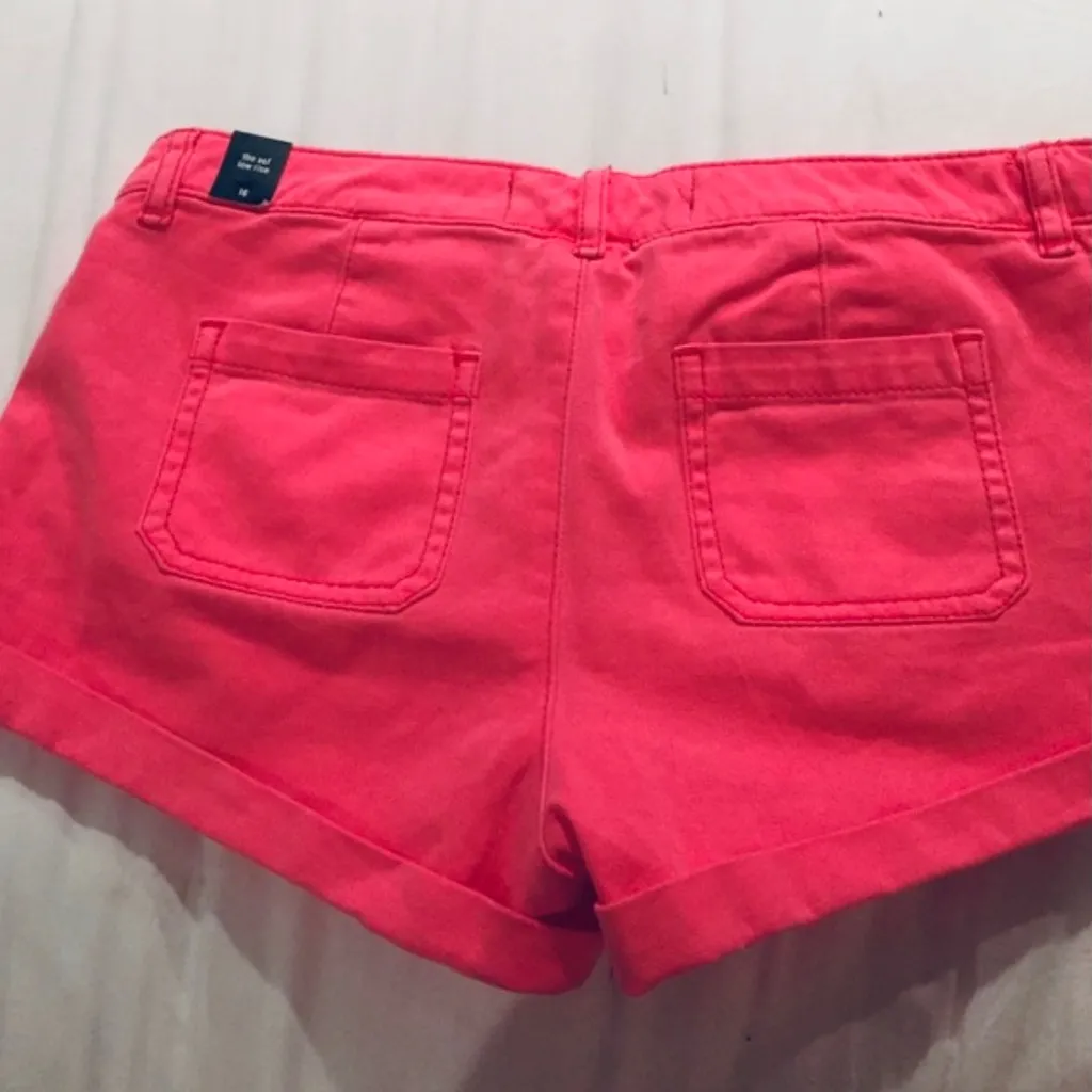 Abercrombie Low Rise Coral Cuffed Shorts - Image 2
