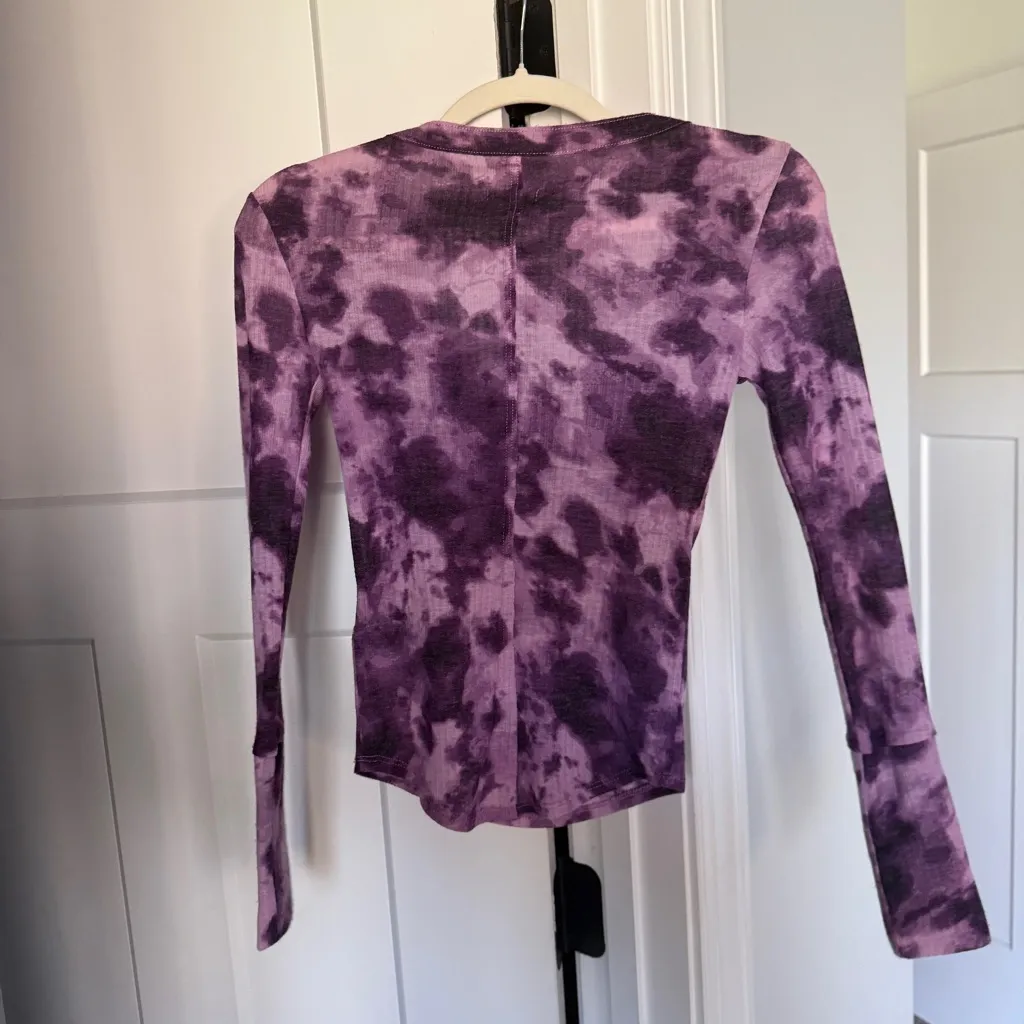 Anthropologie Pilcro Purple Tie Dye Henley Top Andie Soft Casual Long sleeve - Image 5