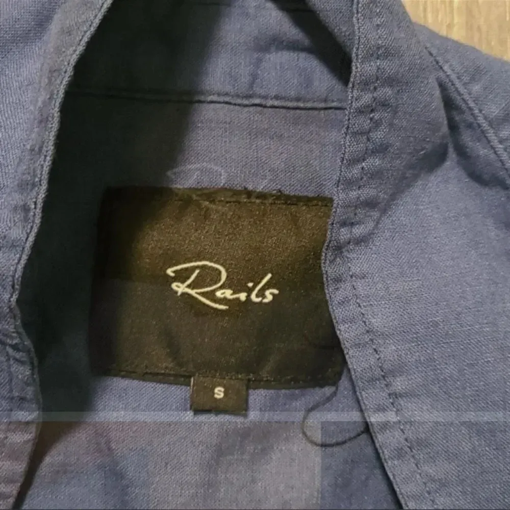 Rails Women's Blue Banks Raw Edge Indigo with Military Patch Button Down Shirt S - Image 9