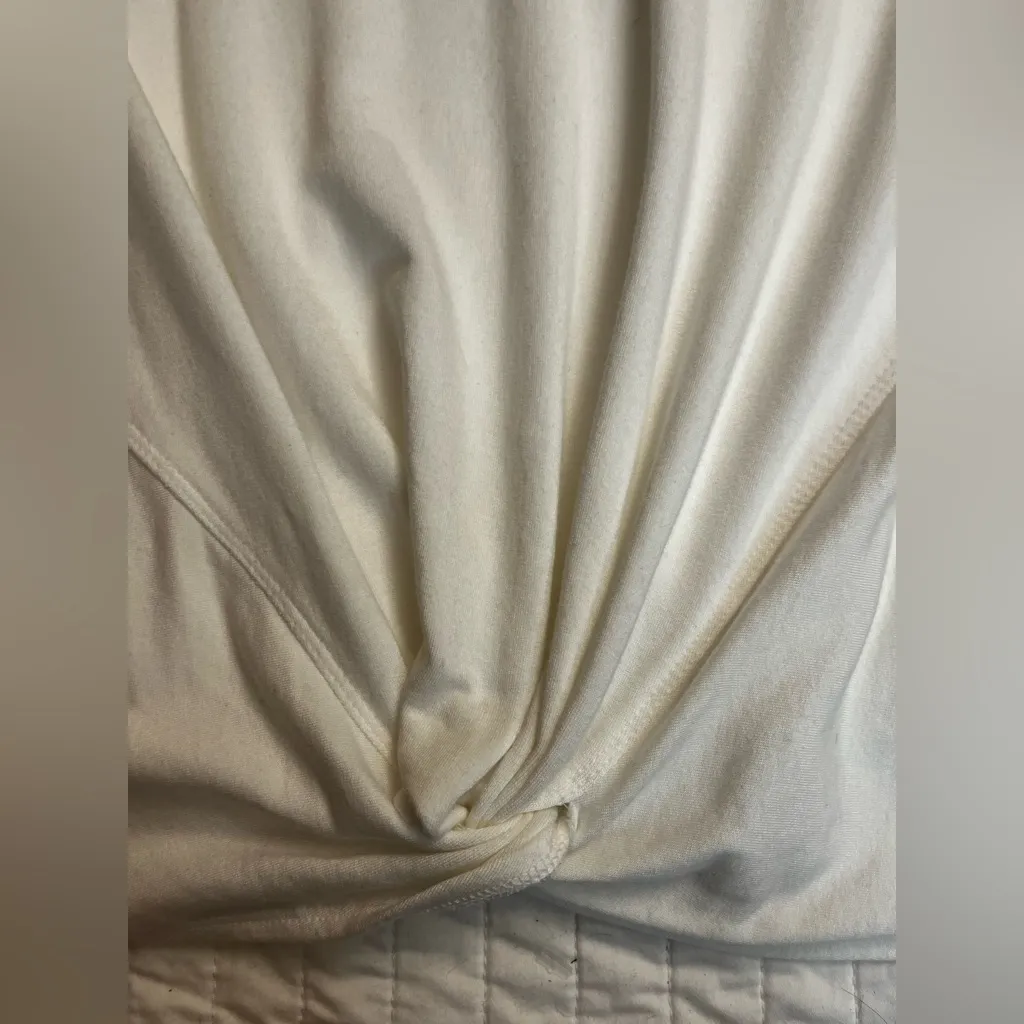 Athleta twist front sweatshirt in white NWOT - Image 4