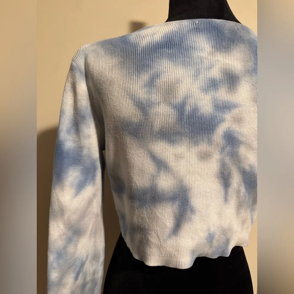 Handmade Brandy Melville Blue and White Tie Dye Button Down Long - Image 6
