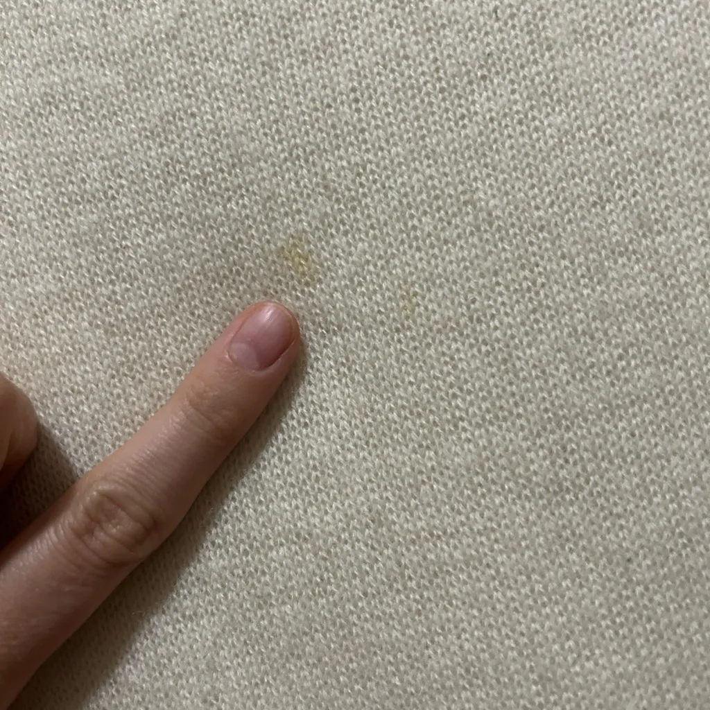 Adrienne Vittadini Pale Yellow 100% 2 Ply Cashmere Sweater Size Large - Image 4